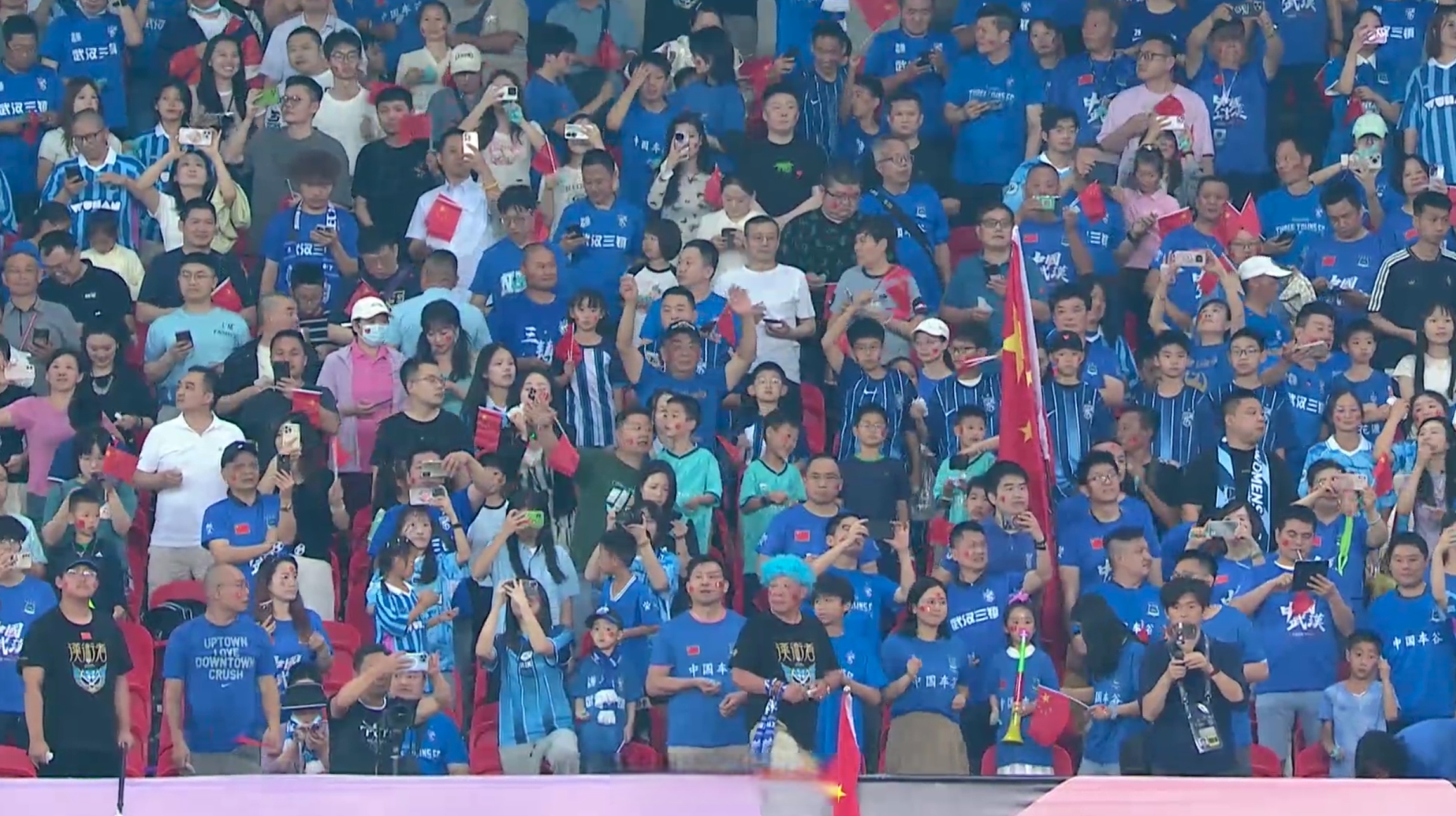 世界各地球队争夺亚洲足球冠军