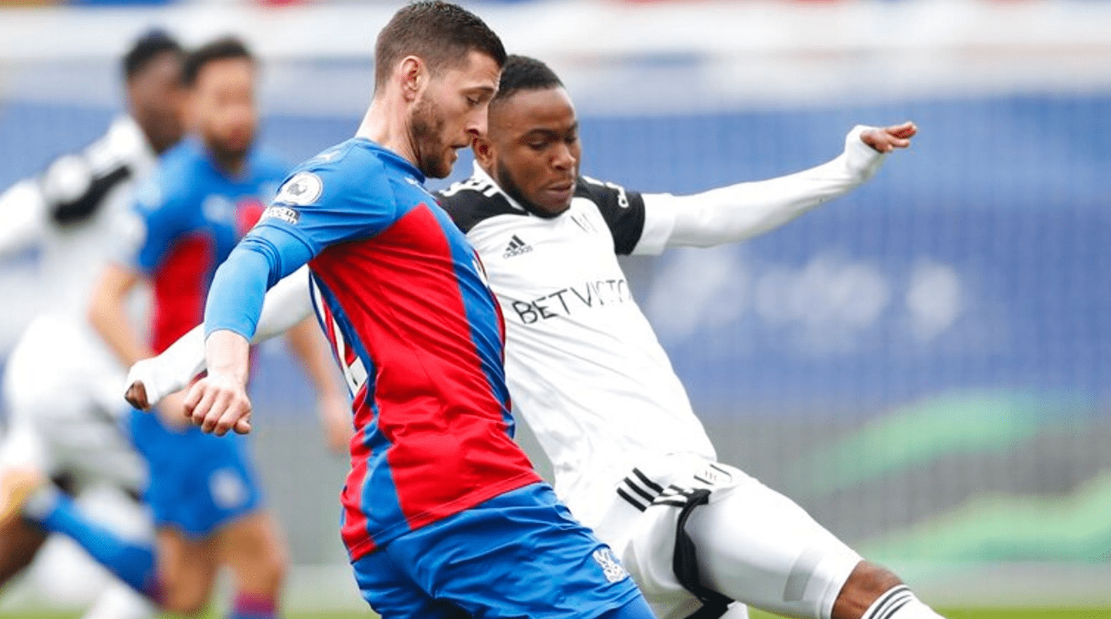 里尔客场逆转桑普第尔，士气大振的简单介绍