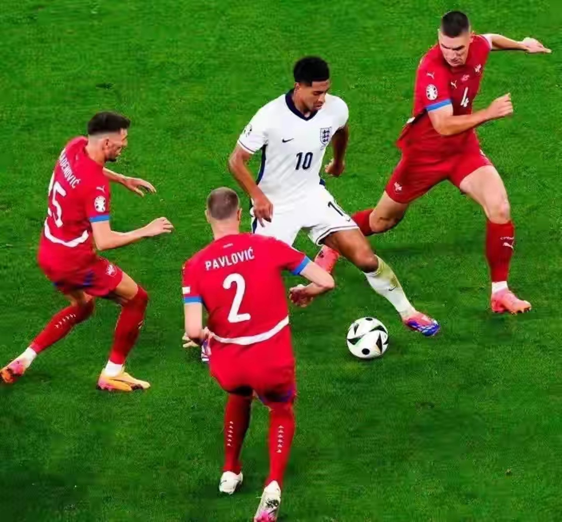 欧国杯争夺战打响，各队争夺胜利