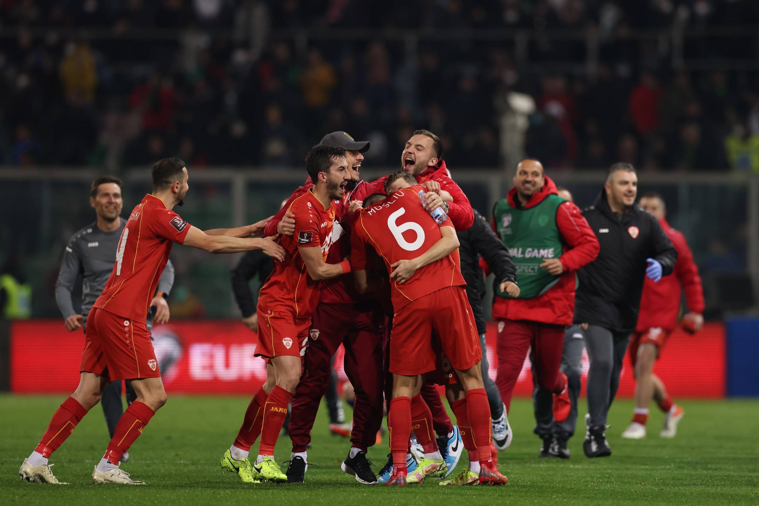 关于马德里北德比再度上演，激战即将展开的信息