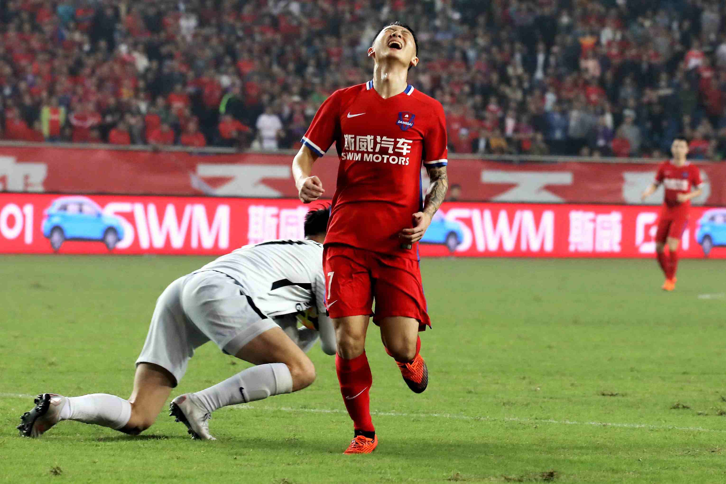 关于重庆斯威主场征战遭遇一场惨败的信息