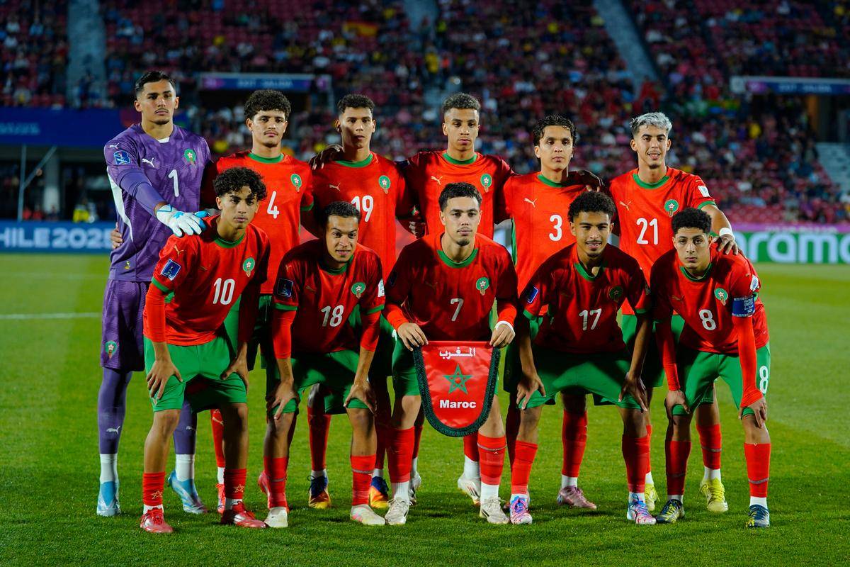 包含热那亚战胜巴勒莫，豪取三分稳住保级步伐的词条