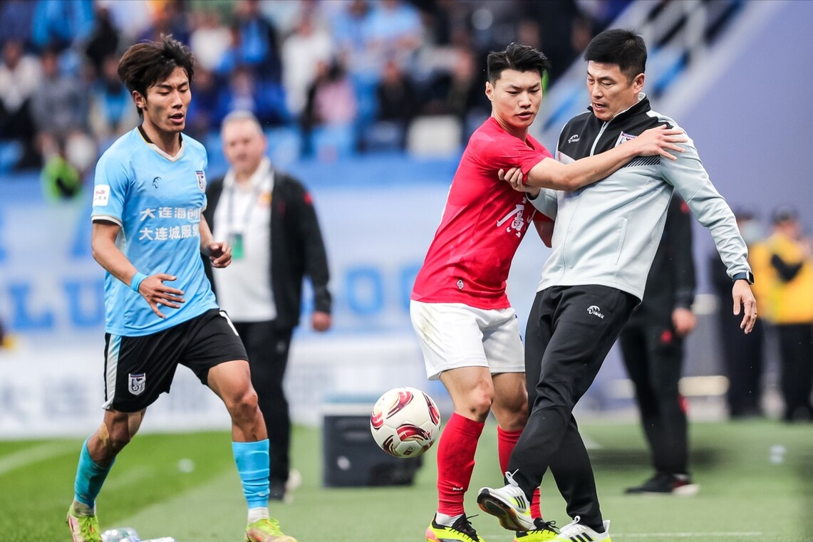 广州队在今晚的比赛中展现出色的表现