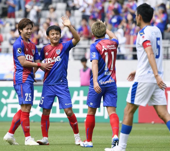 包含东京FC主场大败，小组出线形势严峻的词条