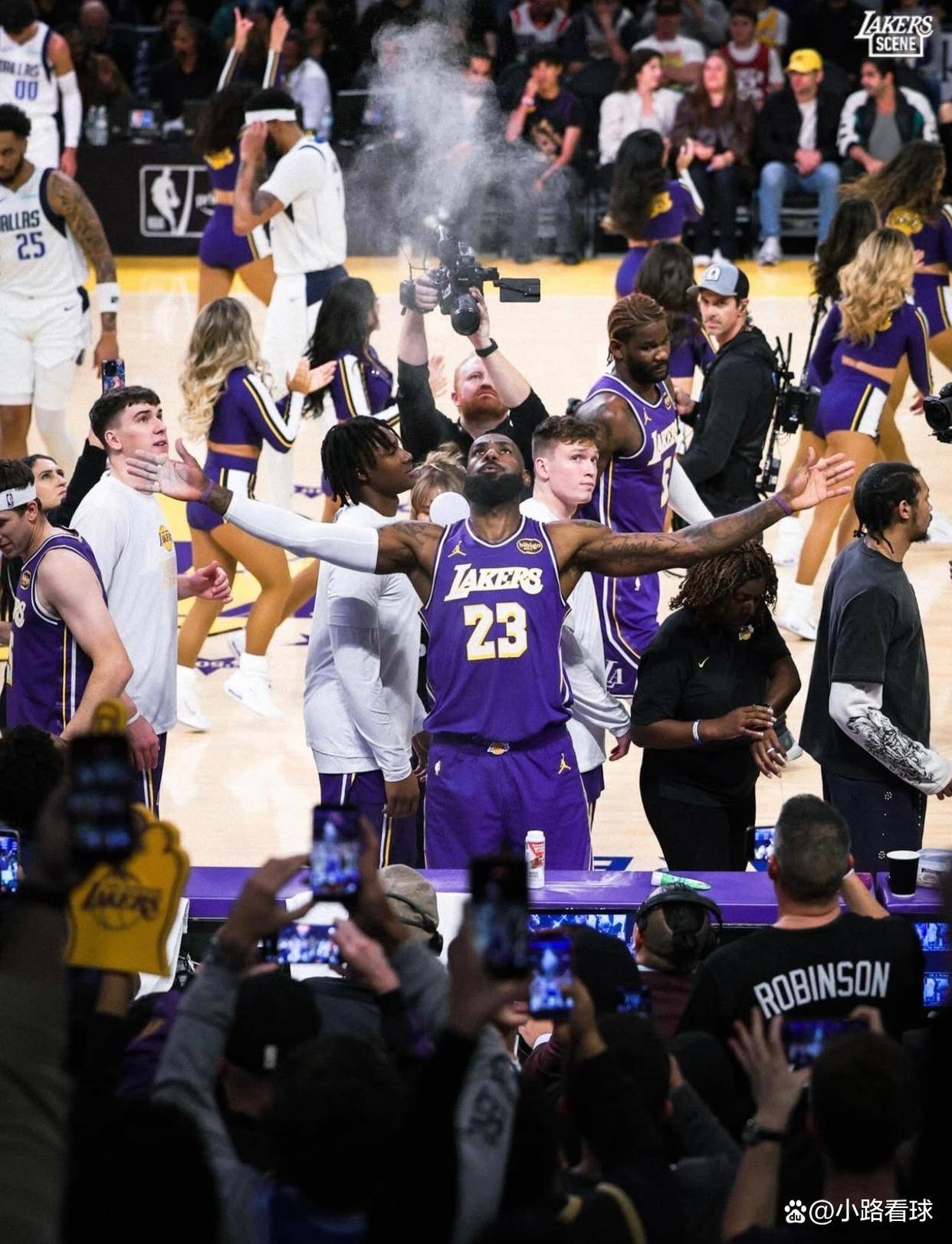 独行侠战胜湖人，雷霆不敌雄鹿