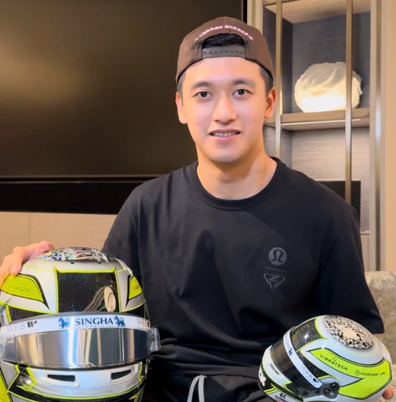 包含索伯车队轻取红牛二队，周冠宇统治全场的词条