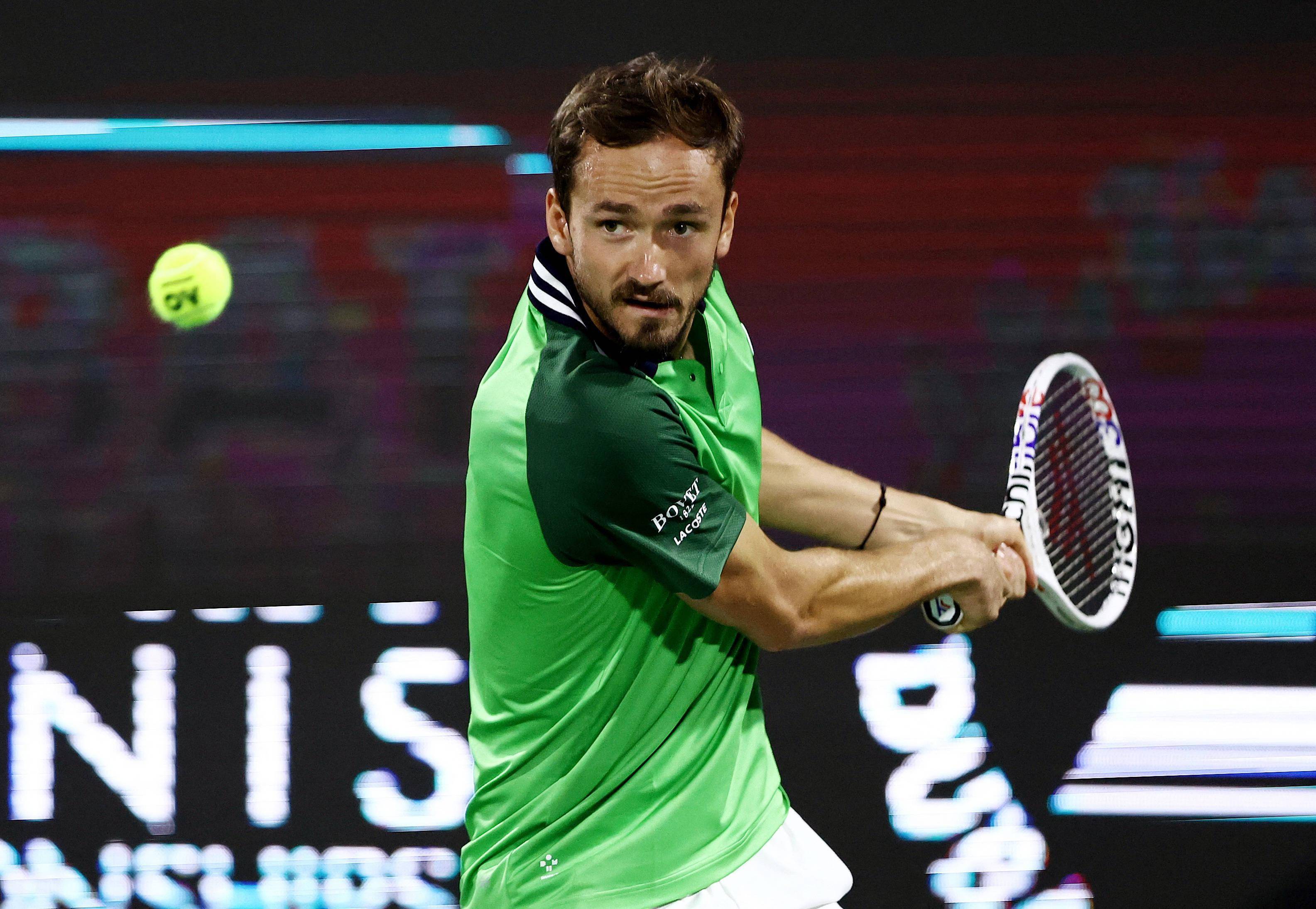 包含澳网横扫拉沃尔杯,梅德韦杰夫带队取胜的词条 包含澳网横扫拉沃尔杯,梅德韦杰夫带队取胜的词条