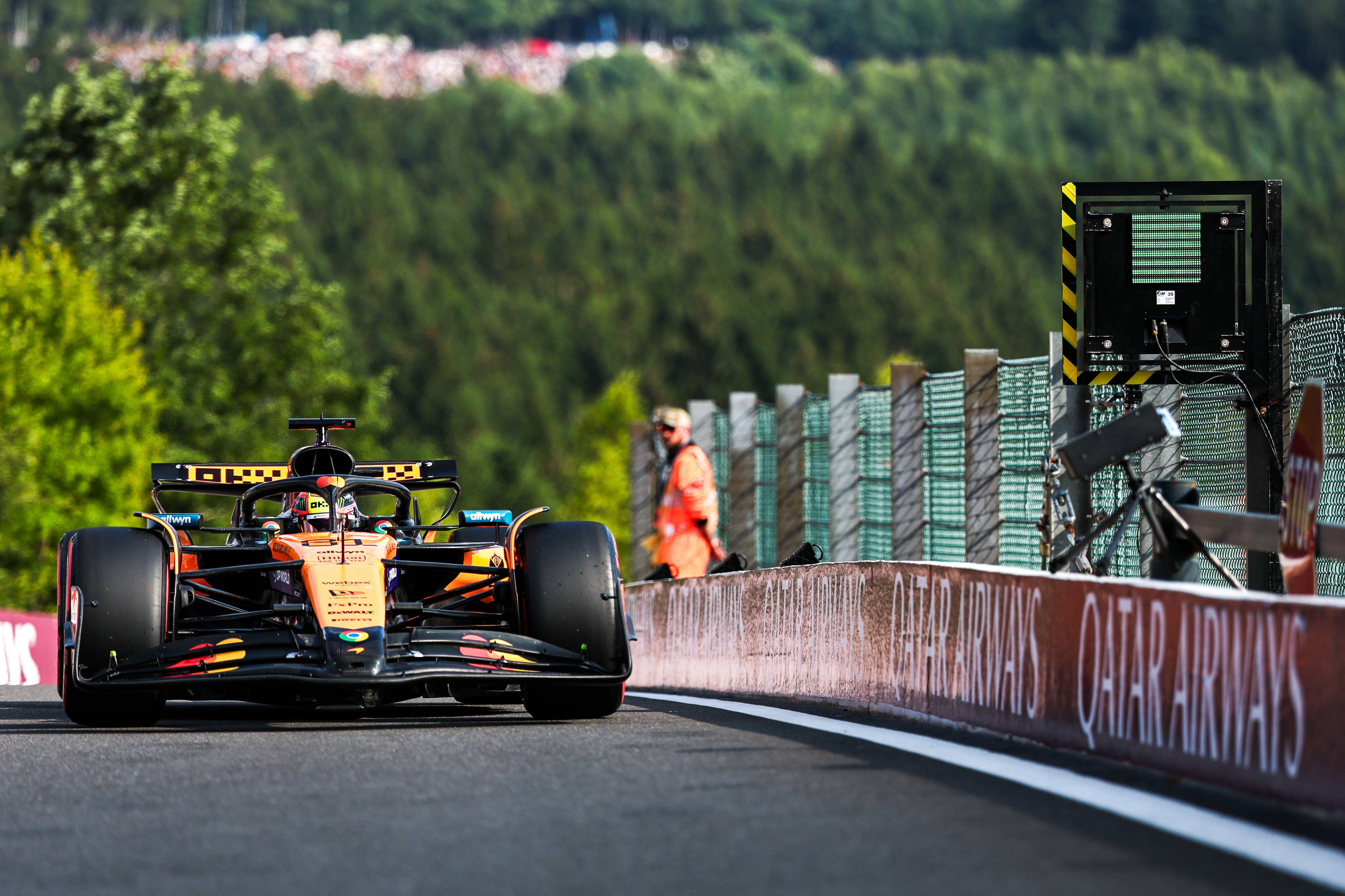 关于索伯车队逆转迈凯伦，塞恩斯点燃赛场的信息