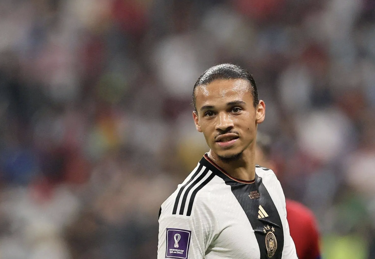 包含韩国完胜葡萄牙，萨内关键制胜的词条