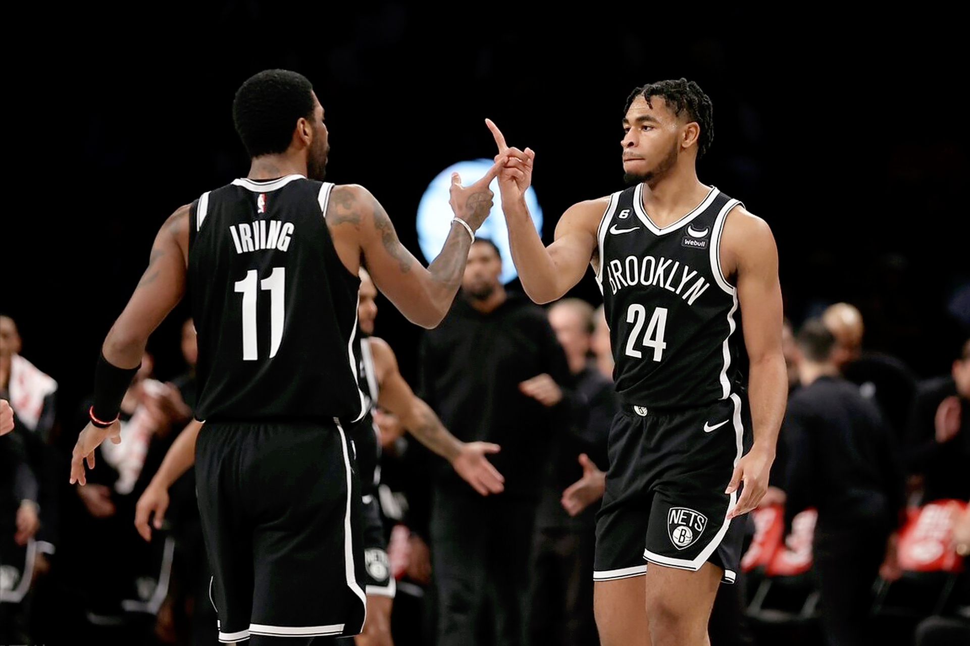 国王鏖战湖人,欧文关键制胜 国王鏖战湖人,欧文关键制胜