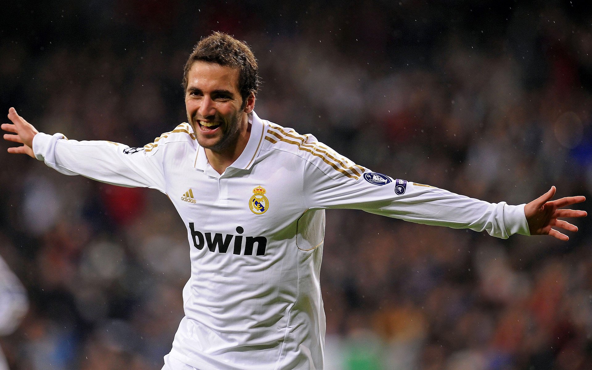 奇迹之夜，AC米兰淘汰赛涉险过关，李刚仁关键时刻挺身定乾坤