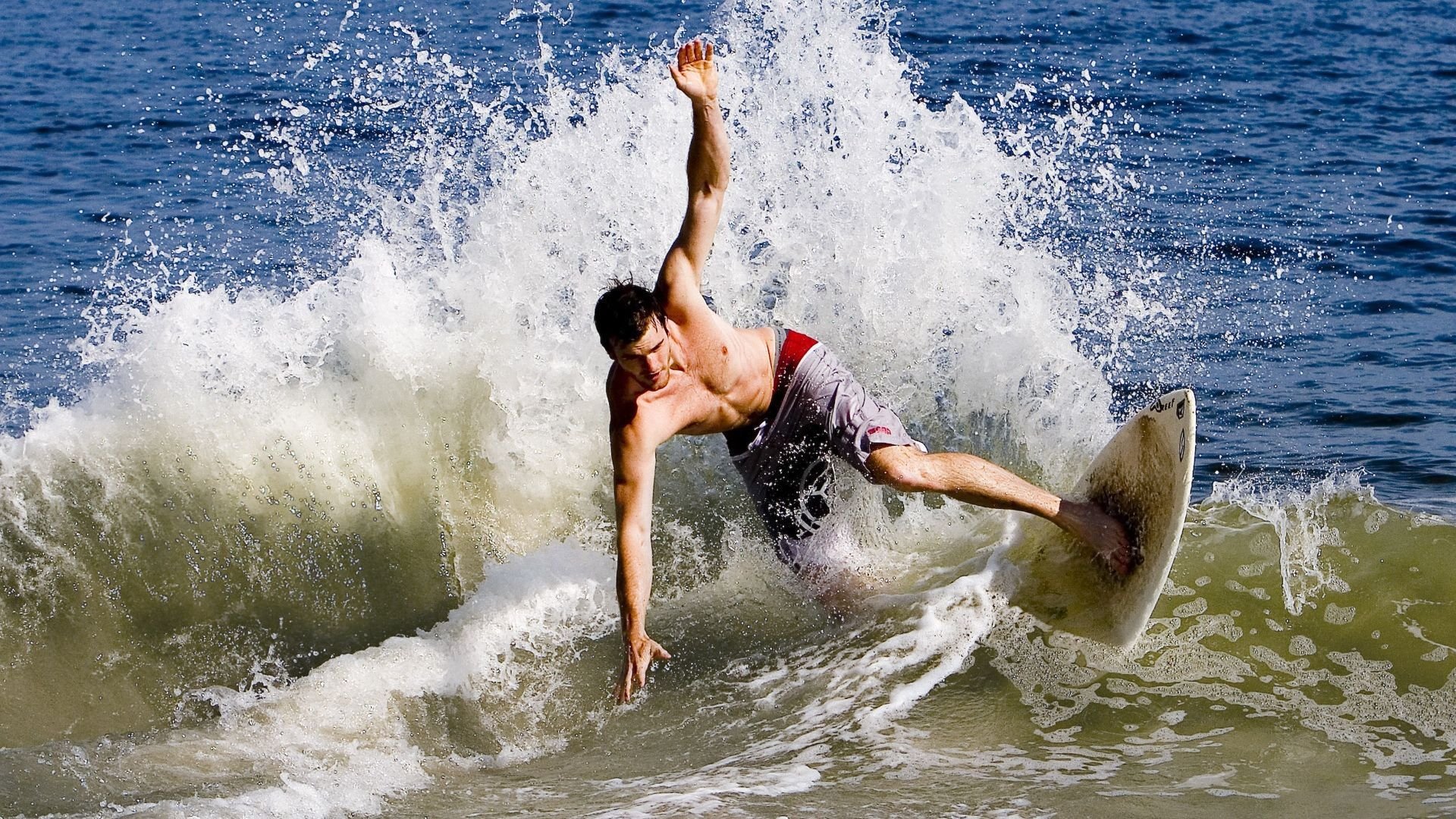 冰与火之歌，爱德华兹攻防一体铸就统治力，吉林虎啸决胜局撕裂太阳