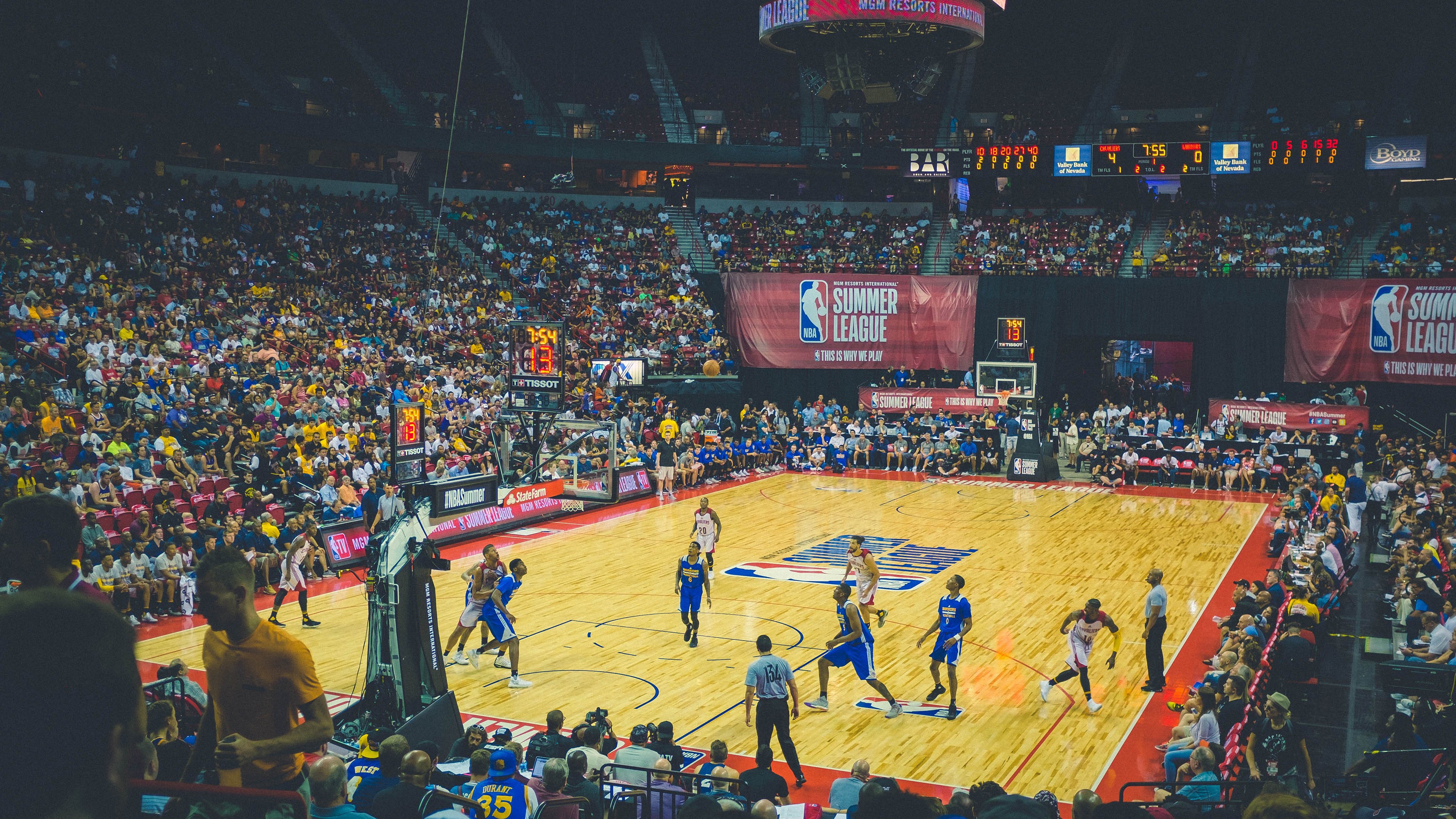 从新疆到世界，当中国篮球的压制哲学遇上小贾伦的世界杯接管时刻